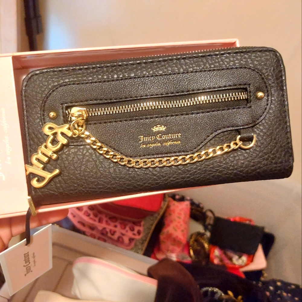 Juicy Couture wallet